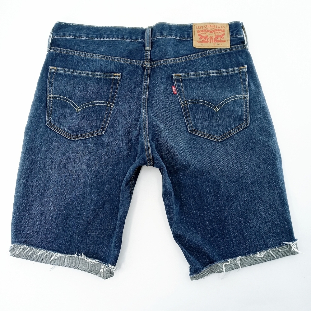 Levi's 501 Cuffed Bermuda Shorts - Picture 4 of 8